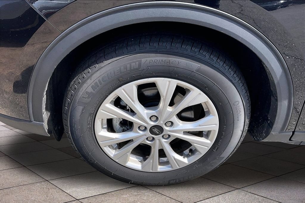 Certified 2025 Ford Escape Active w/ Active Premium Tech Pack FWD image 9