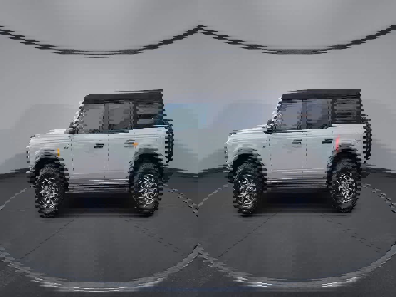 Certified 2023 Ford Bronco Badlands image 4