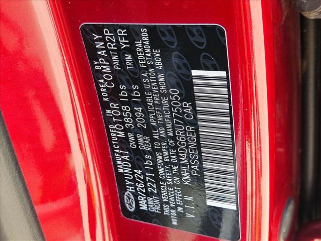 Used 2024 Hyundai Elantra SEL FWD image 24