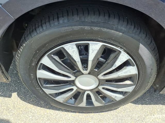 Used 2020 Toyota Corolla LE FWD image 9