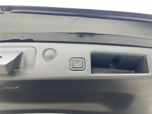 Used 2024 Chevrolet Equinox LT AWD/4WD image 36