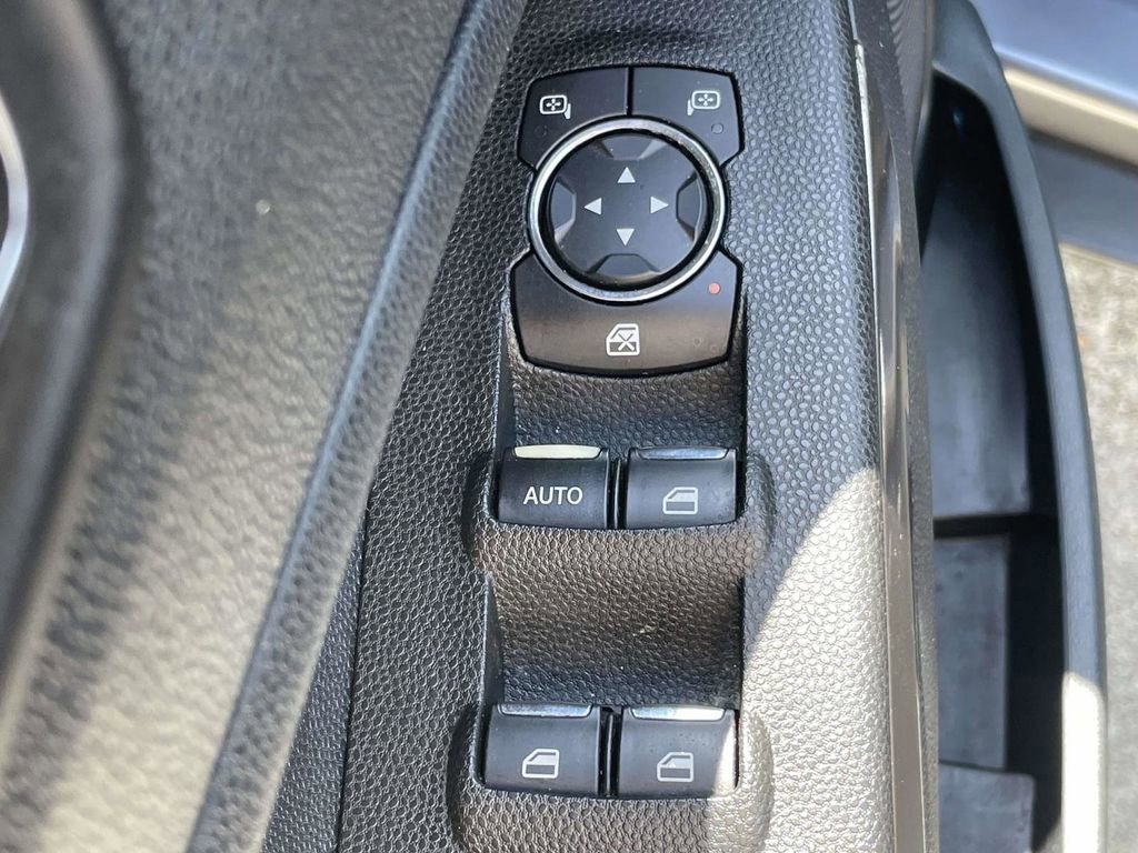 Certified 2019 Ford EcoSport SE image 16