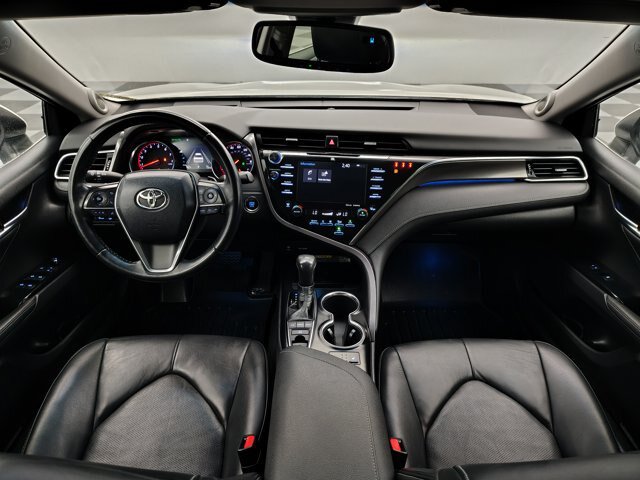 Used 2018 Toyota Camry XSE FWD image 30