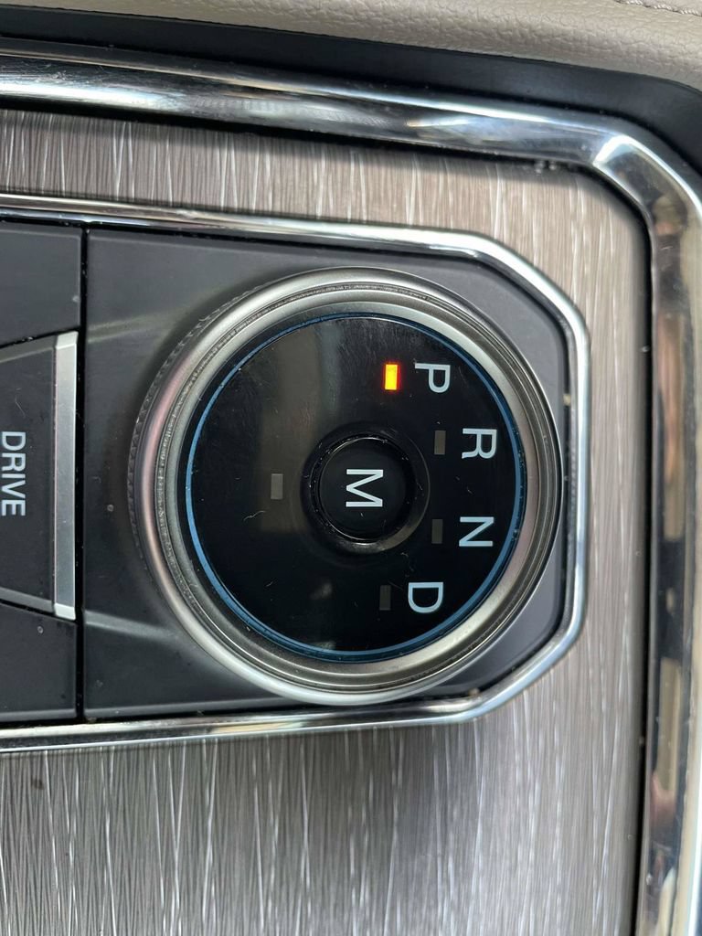 Certified 2024 Ford Expedition Limited RWD image 17