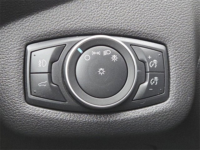 Certified 2018 Ford Escape SE w/ SE Sync 3 Package image 10