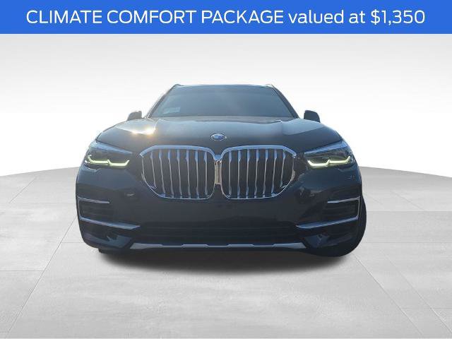 Used 2023 BMW X5 xDrive40i w/ Premium Package AWD/4WD image 3