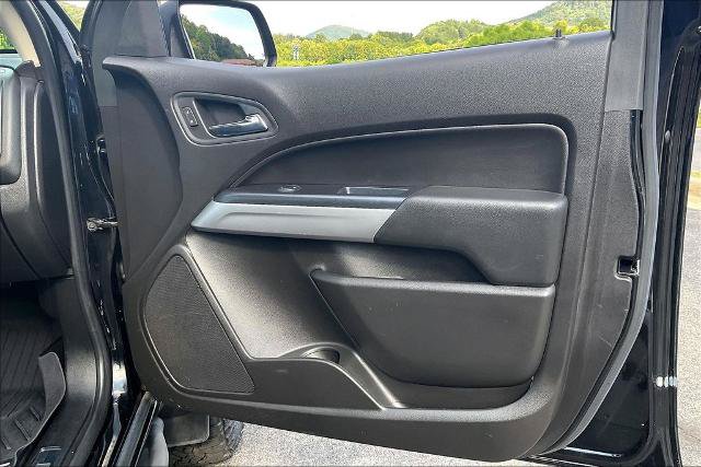 Used 2017 Chevrolet Colorado ZR2 w/ LPO, Premium Interior Package AWD/4WD image 23
