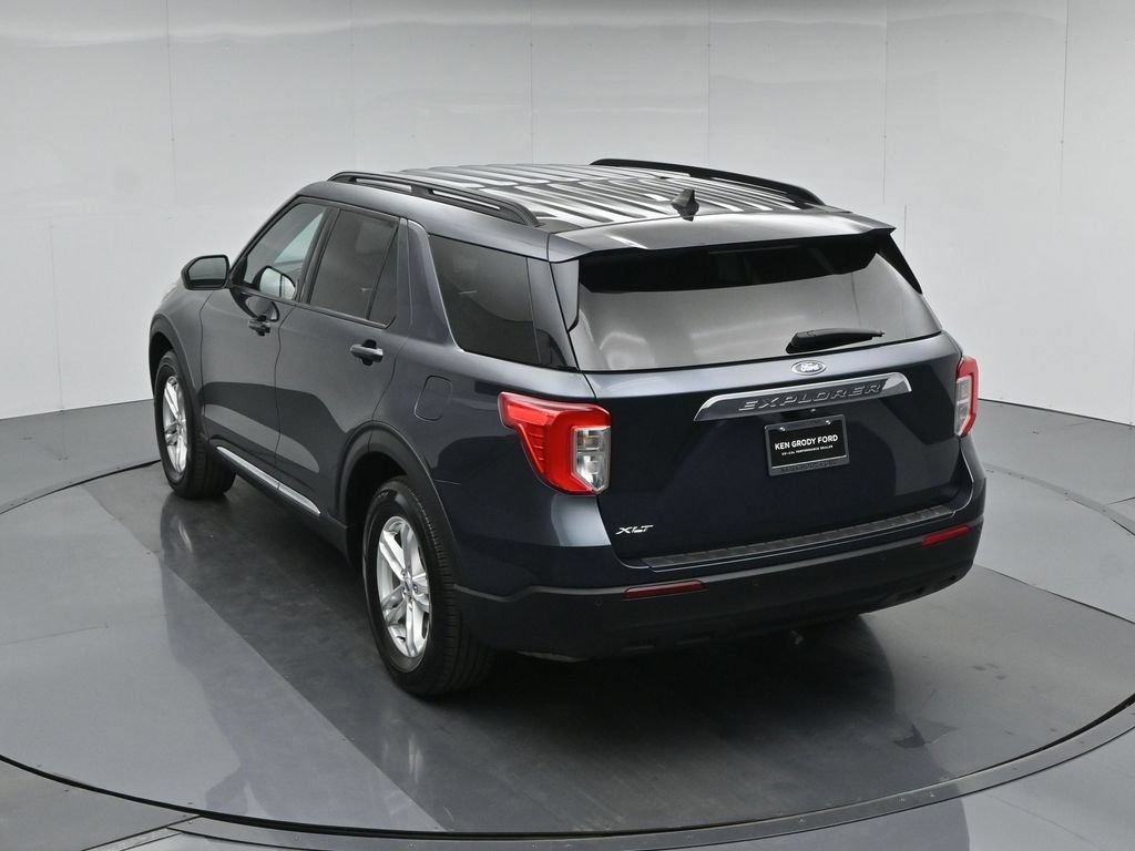 Certified 2023 Ford Explorer XLT RWD image 42