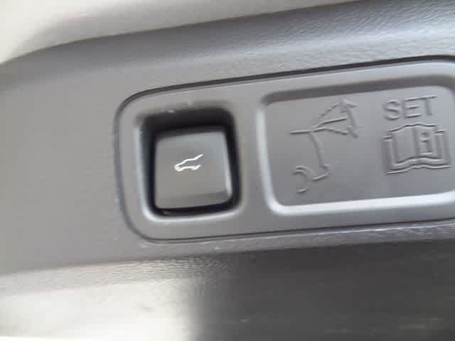 Certified 2024 Ford Expedition XLT AWD/4WD image 12