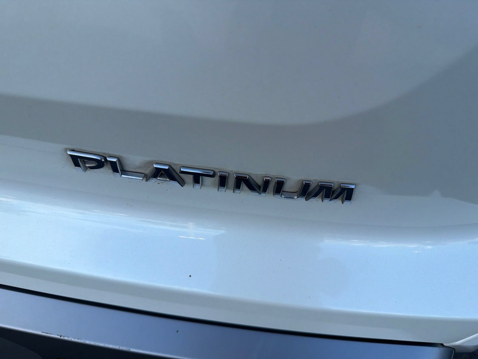 Used 2022 Nissan Pathfinder Platinum w/ Cargo Package FWD image 6