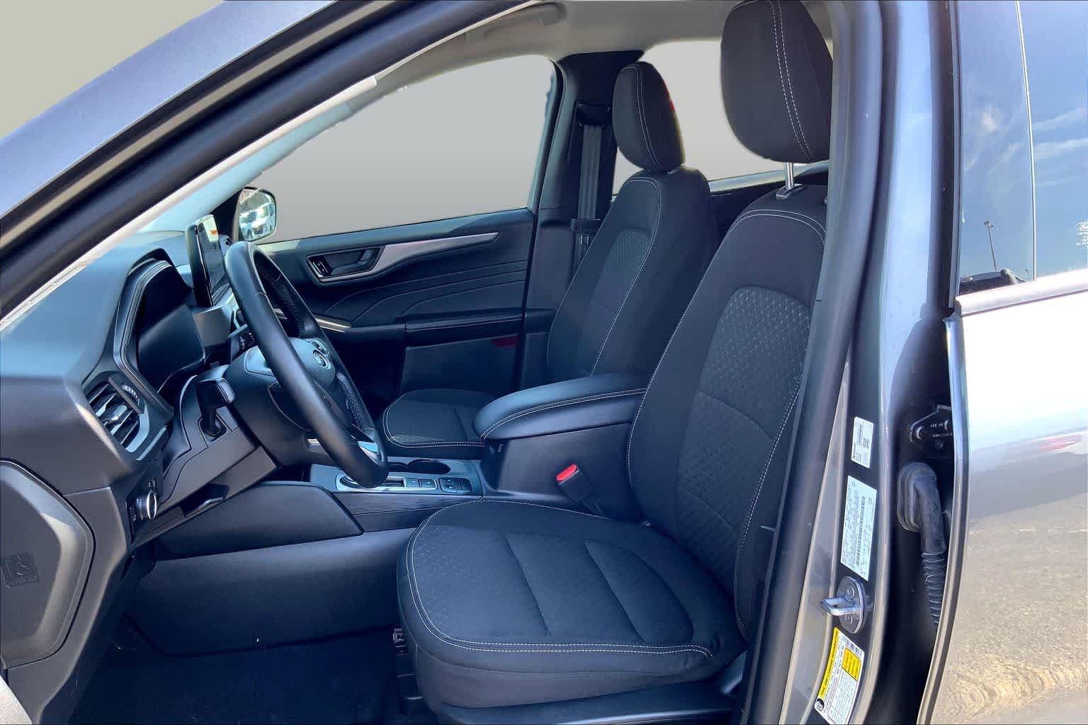 Certified 2023 Ford Escape Active FWD image 8