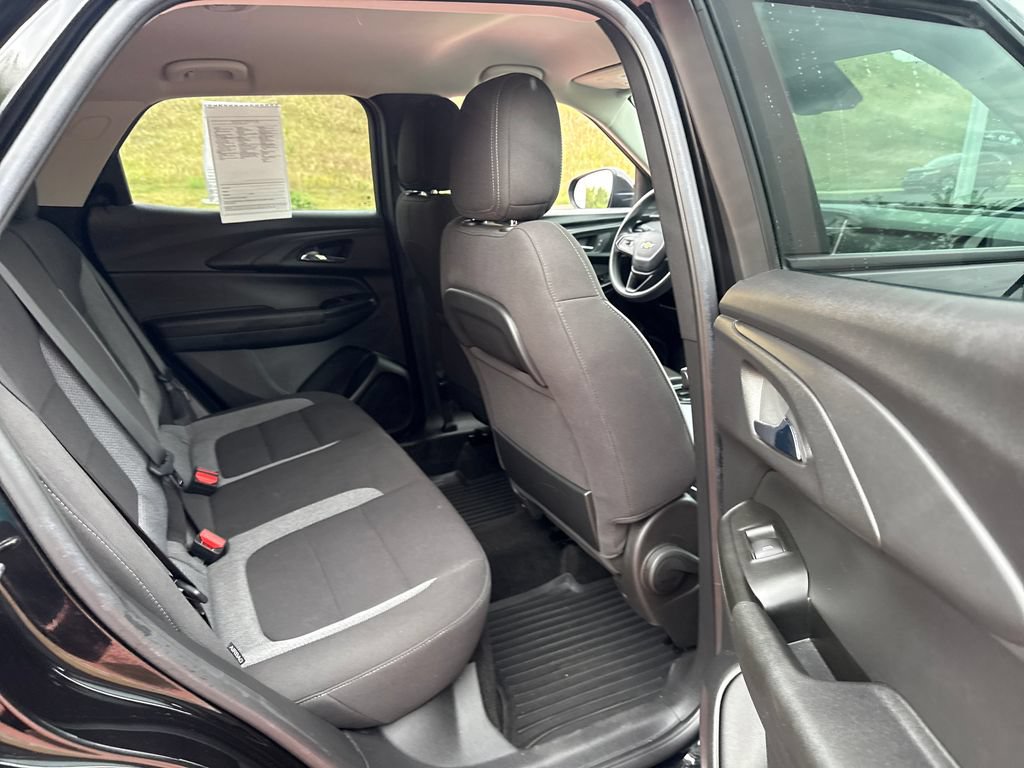 Used 2023 Chevrolet TrailBlazer LT AWD/4WD image 25