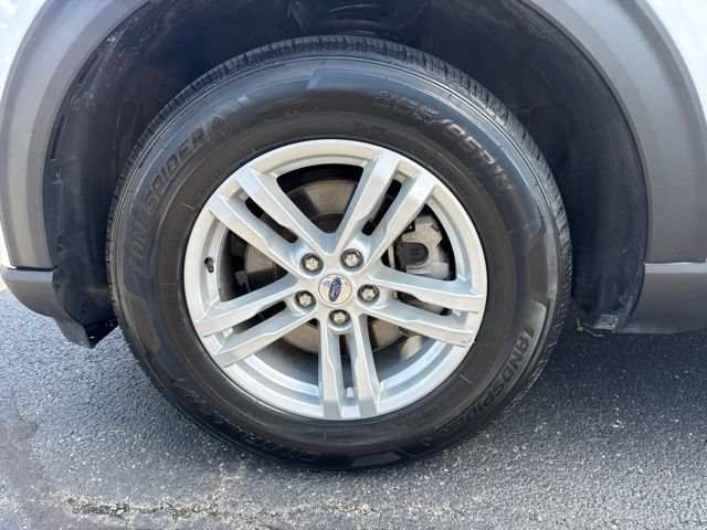 Certified 2024 Ford Explorer XLT w/ Equipment Group 202A AWD/4WD image 28