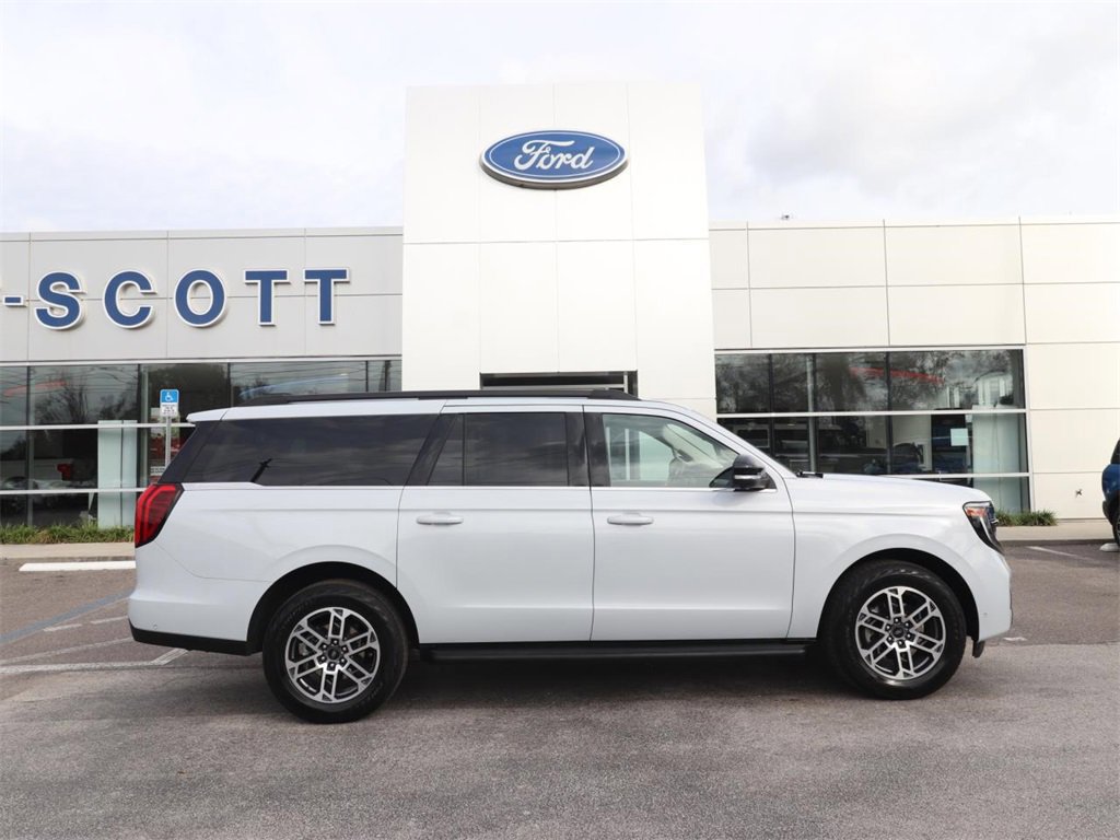 Certified 2025 Ford Expedition Max Active image 6