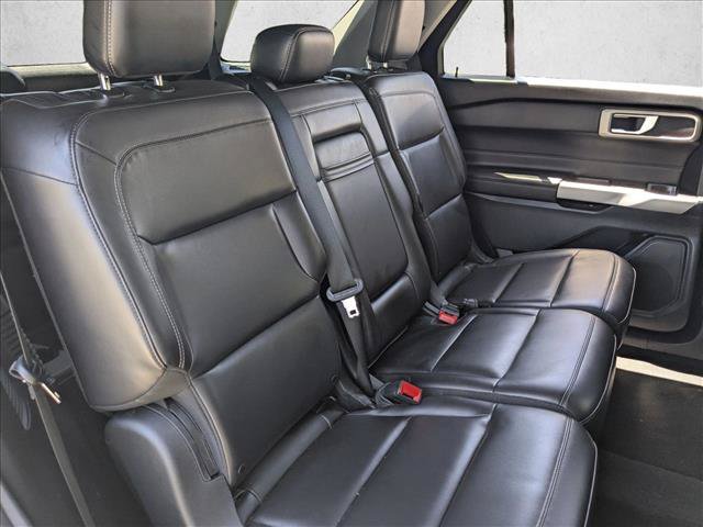 Certified 2021 Ford Explorer XLT w/ Equipment Group 202A RWD image 20