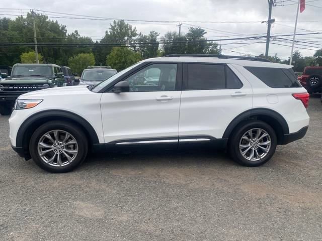 Certified 2022 Ford Explorer XLT w/ Equipment Group 202A image 2