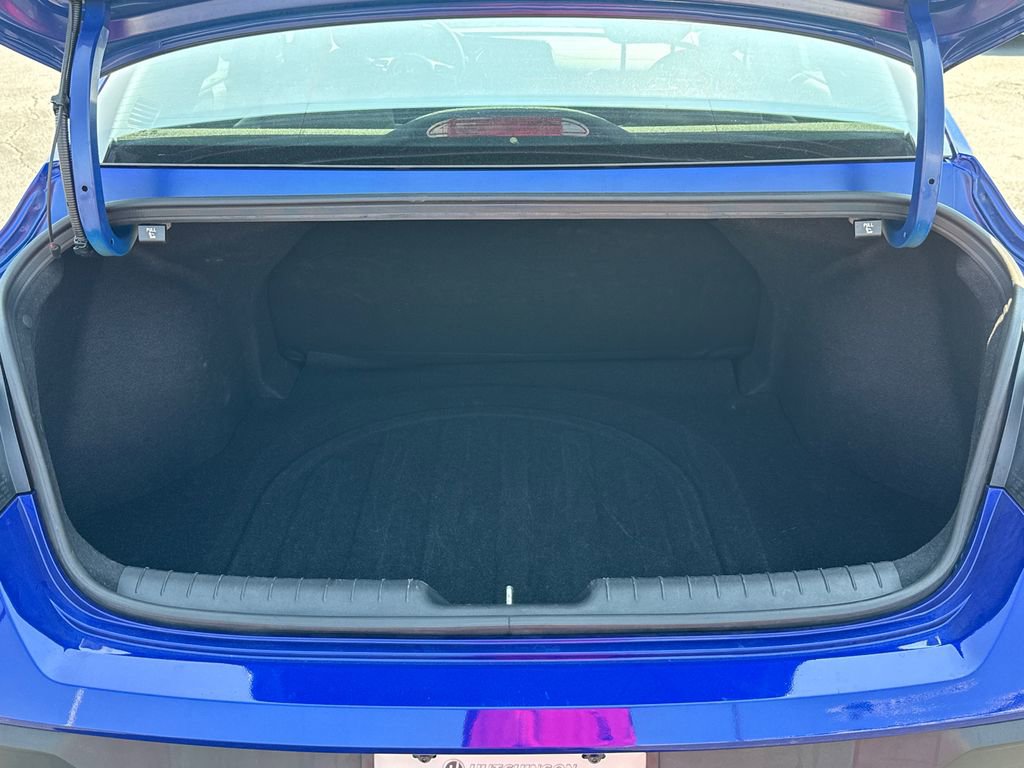 Used 2024 Hyundai Elantra SEL image 18