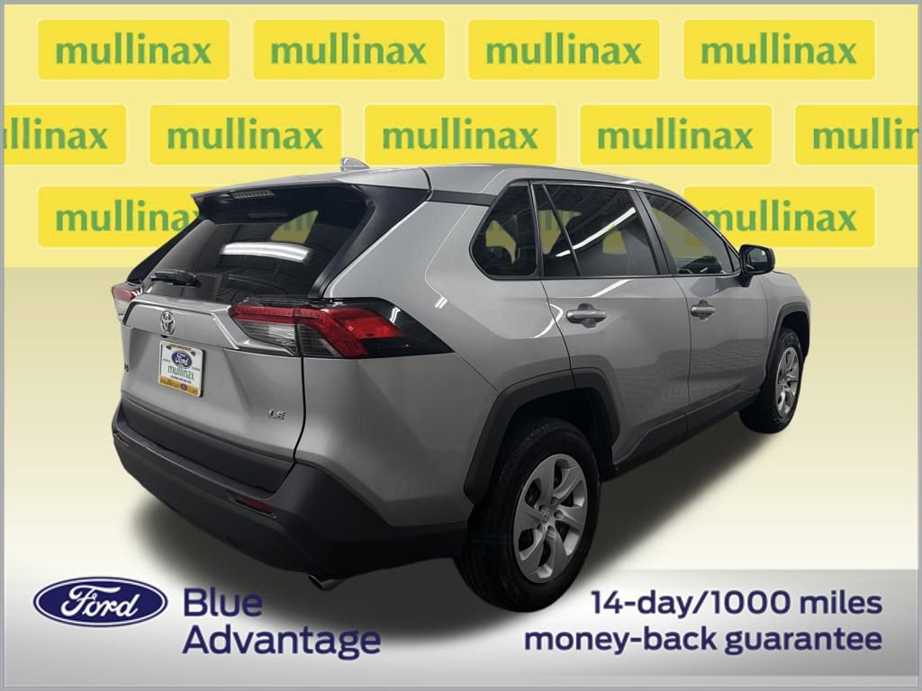 Used 2024 Toyota RAV4 LE image 3
