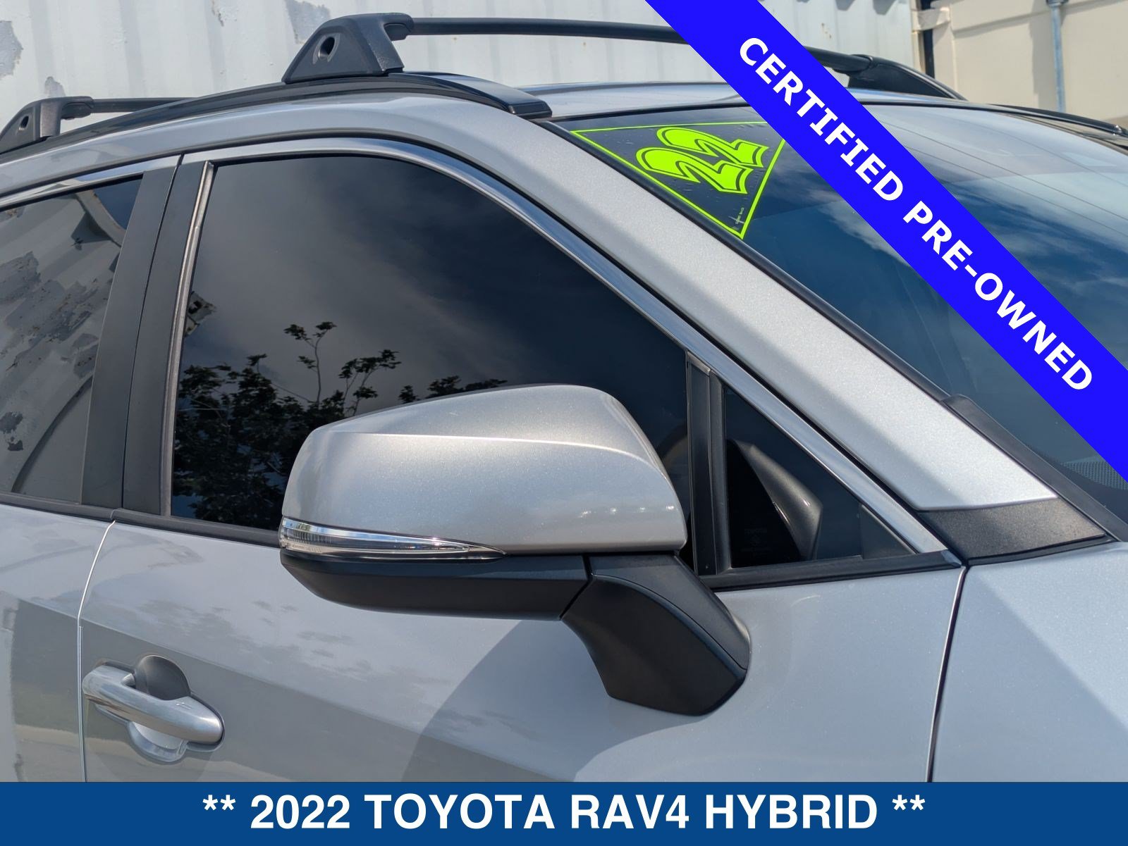 Used 2022 Toyota RAV4 XLE Premium AWD/4WD image 11