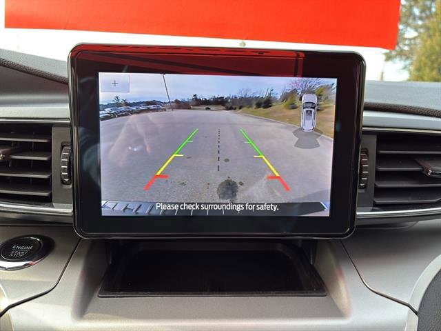 Certified 2022 Ford Explorer XLT w/ Equipment Group 202A image 23