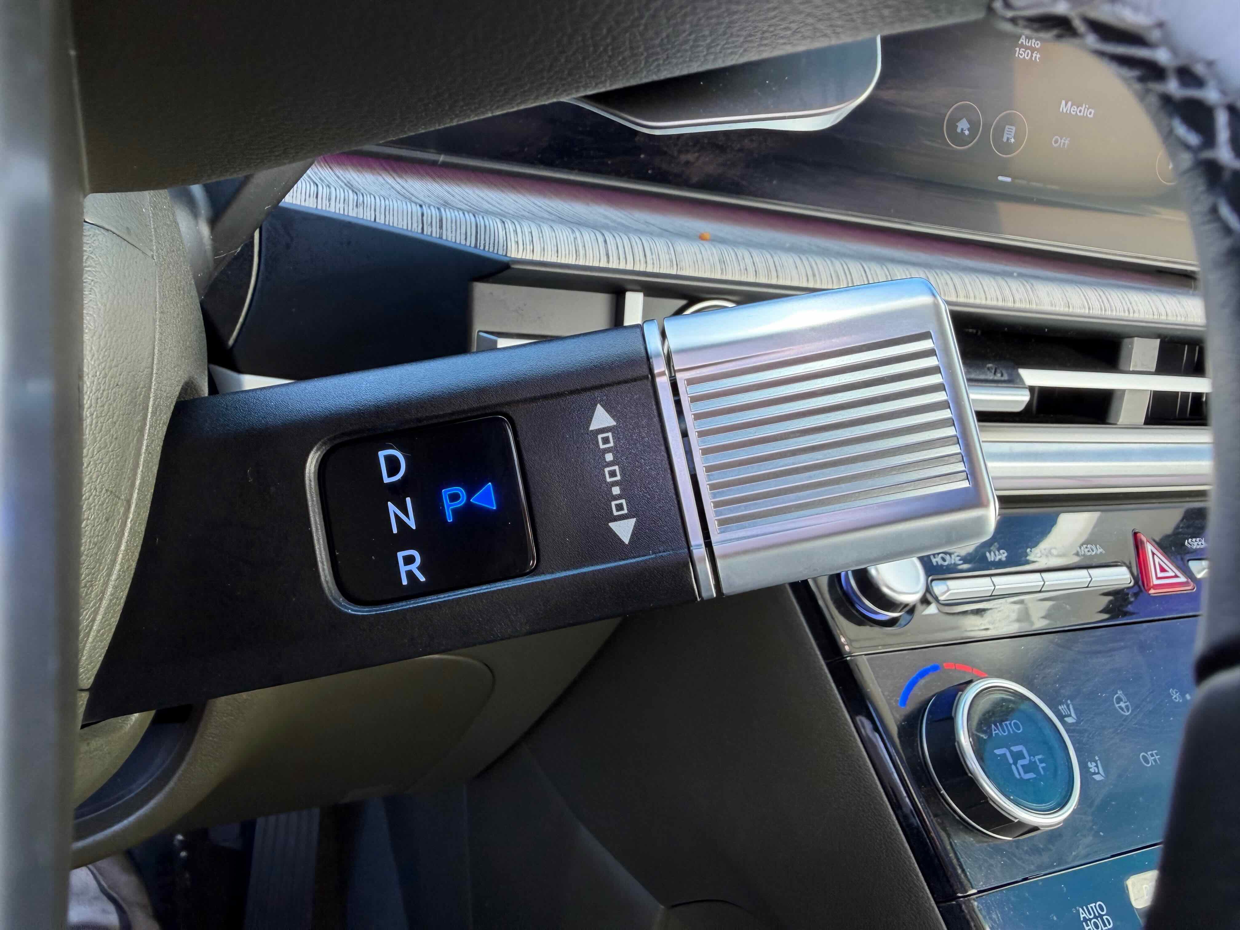 Used 2024 Hyundai Santa Fe Calligraphy image 24