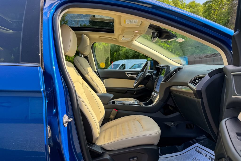 Certified 2023 Ford Edge SEL w/ Convenience Package AWD/4WD image 11