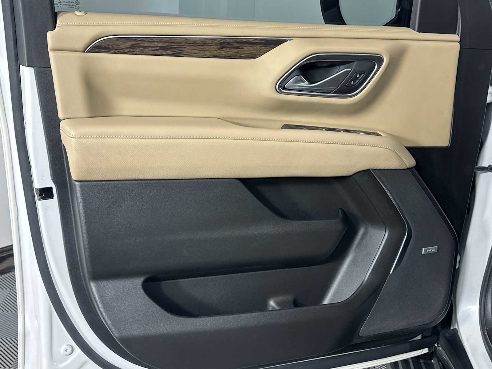 Used 2023 Chevrolet Tahoe Premier image 10