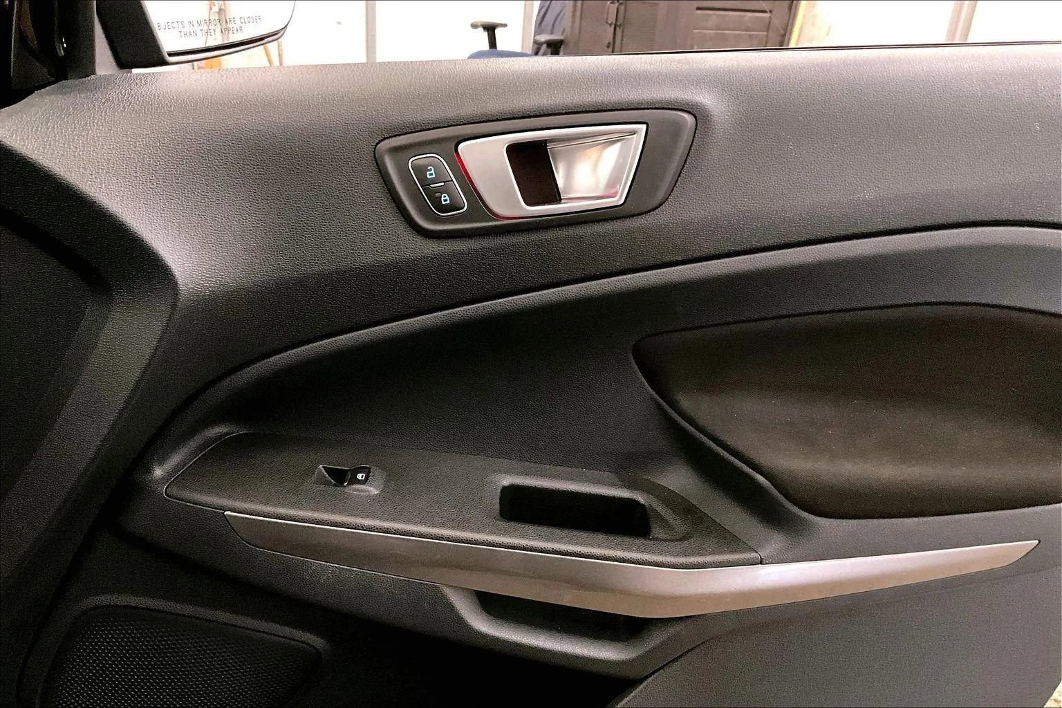 Certified 2019 Ford EcoSport SE w/ SE Convenience Package image 23