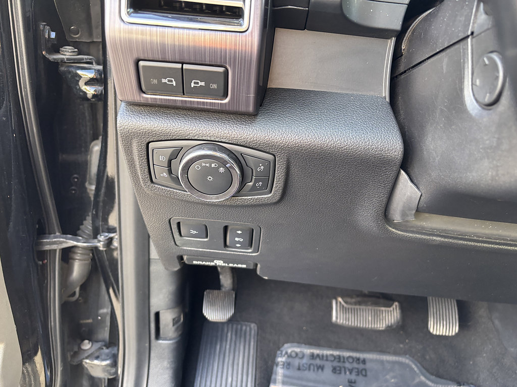 Certified 2021 Ford F350 Limited AWD/4WD image 30