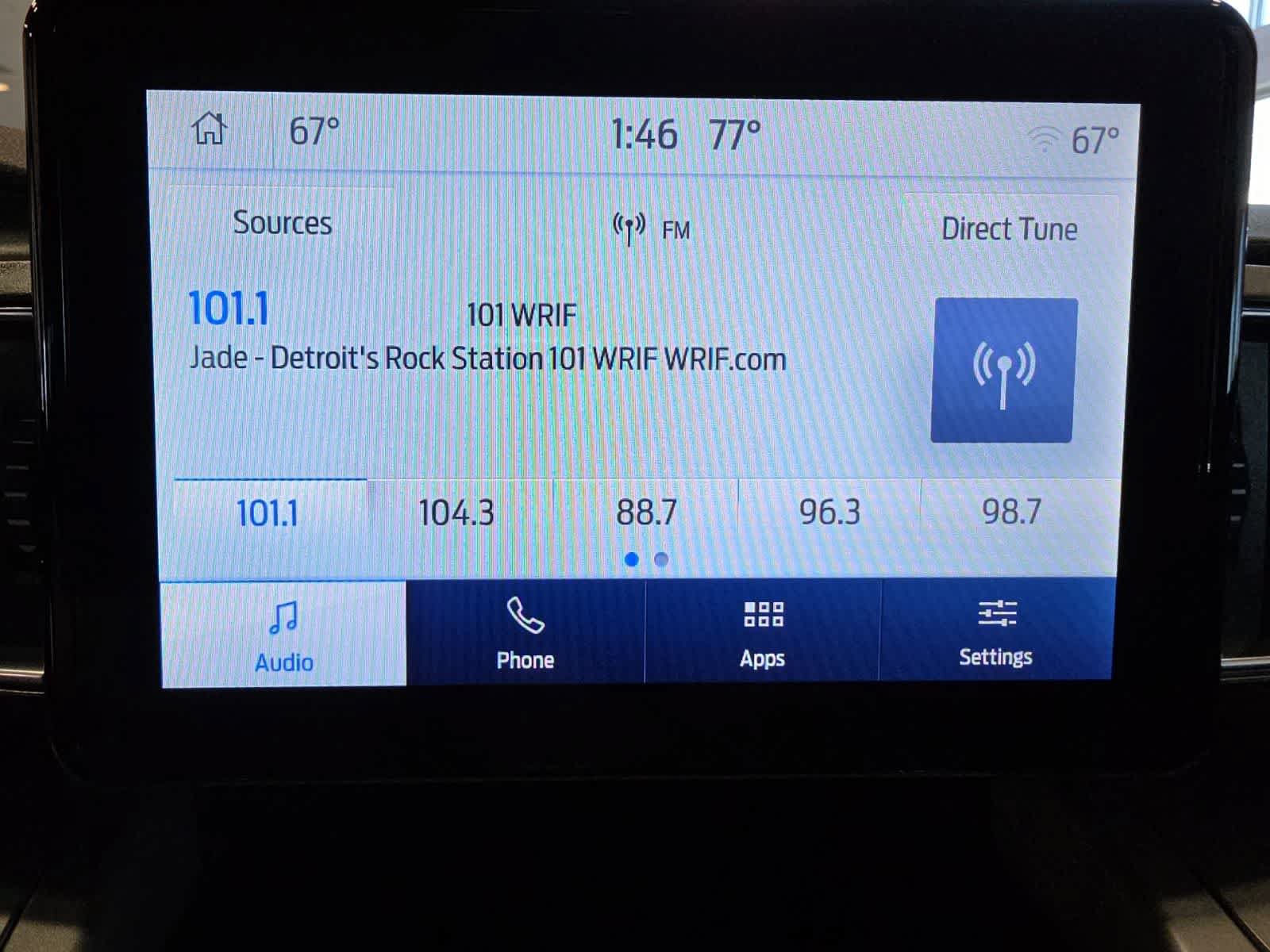 Certified 2022 Ford Explorer XLT w/ Equipment Group 202A AWD/4WD image 26