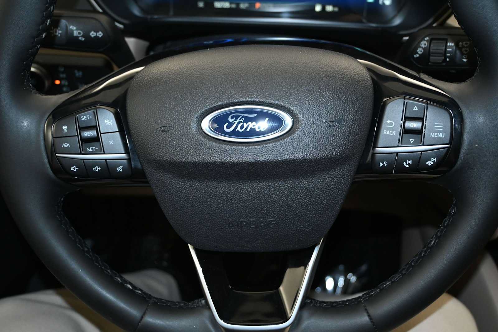 Certified 2022 Ford Escape SEL w/ Technology Package AWD/4WD image 21
