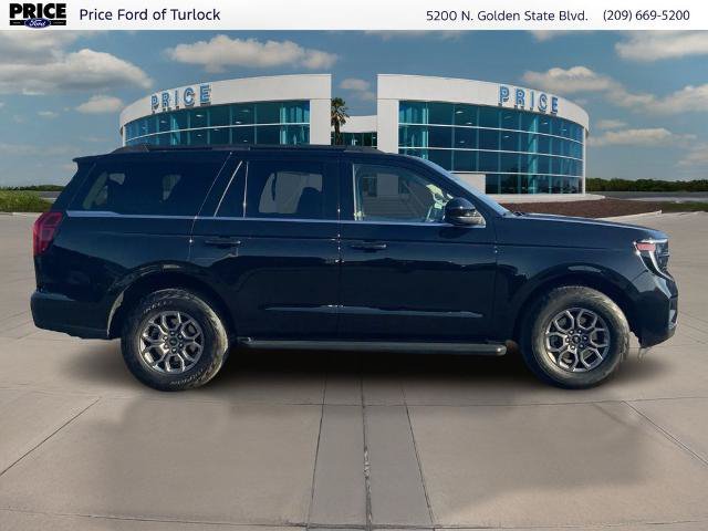 Certified 2025 Ford Expedition Active AWD/4WD image 4