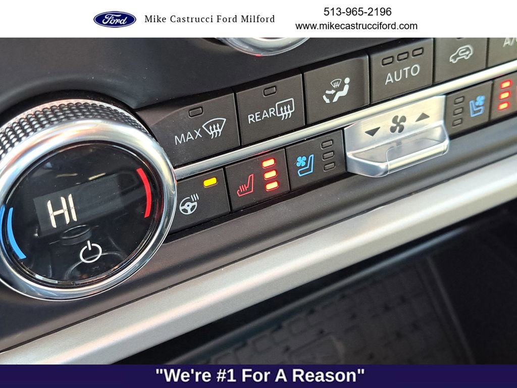 Certified 2023 Ford Expedition XLT image 17