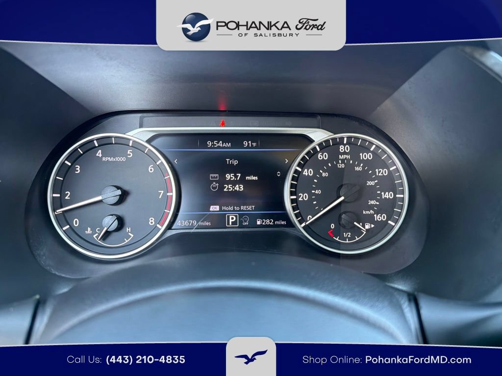 Used 2025 Nissan Sentra SV FWD image 9