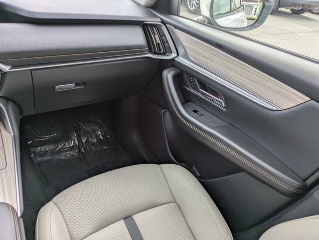 Used 2025 MAZDA CX-90 3.3 Turbo w/ Preferred Package AWD/4WD image 17