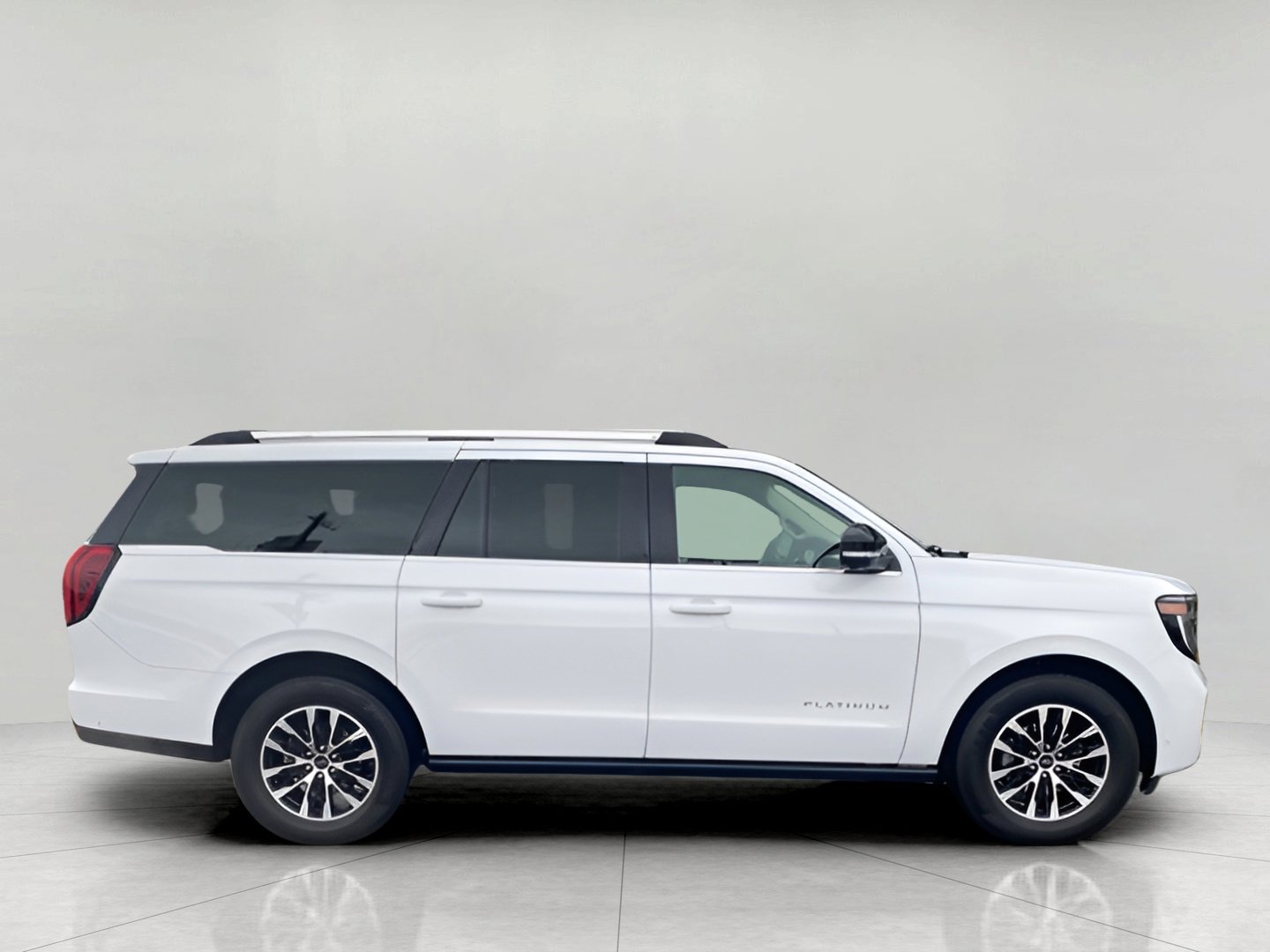 Certified 2025 Ford Expedition Max Platinum image 5