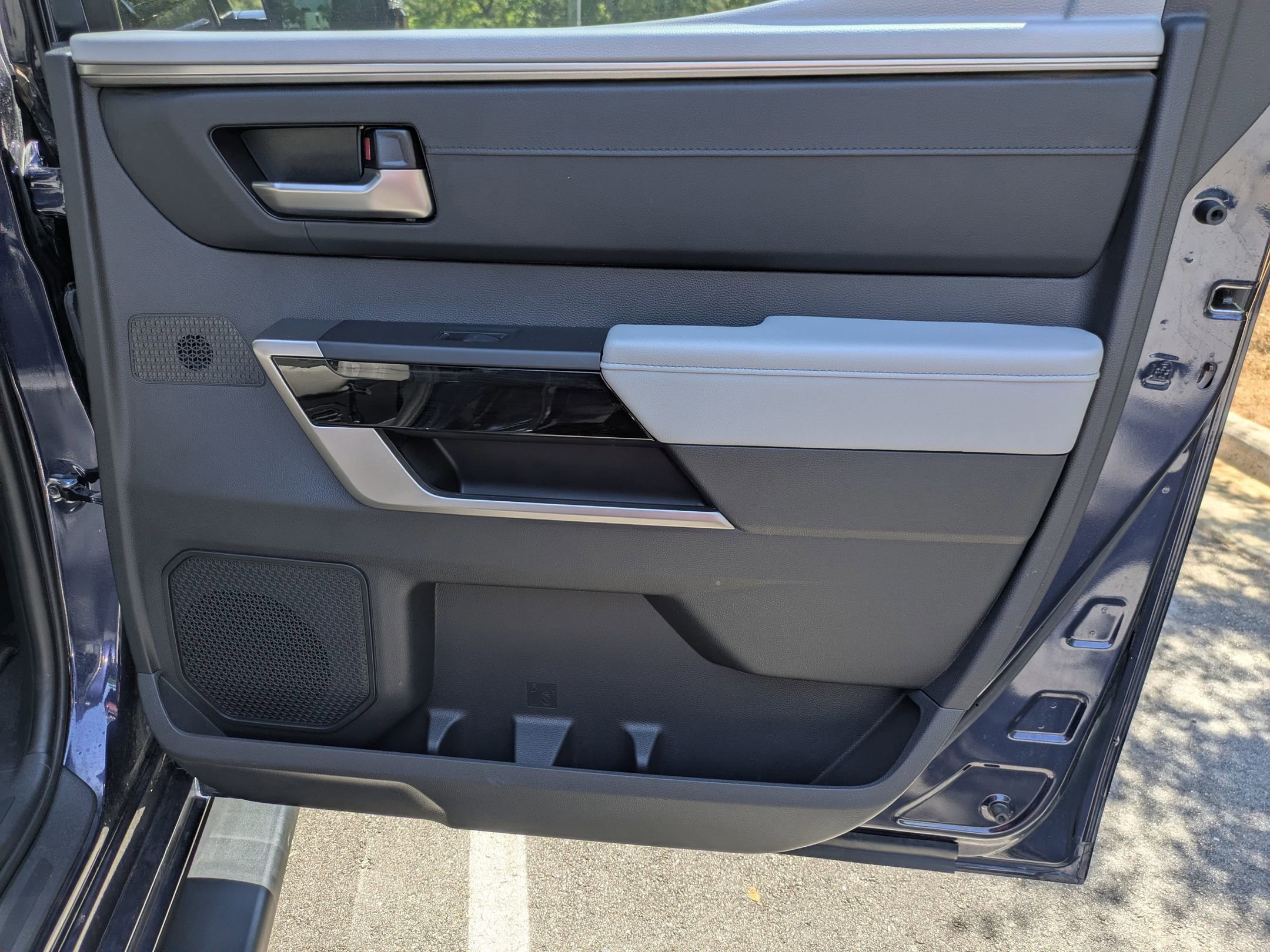 Used 2024 Toyota Tundra Limited w/ TRD Off-Road Package AWD/4WD image 34