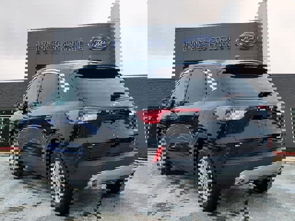 Certified 2022 Ford Escape SE w/ Convenience Package image 3