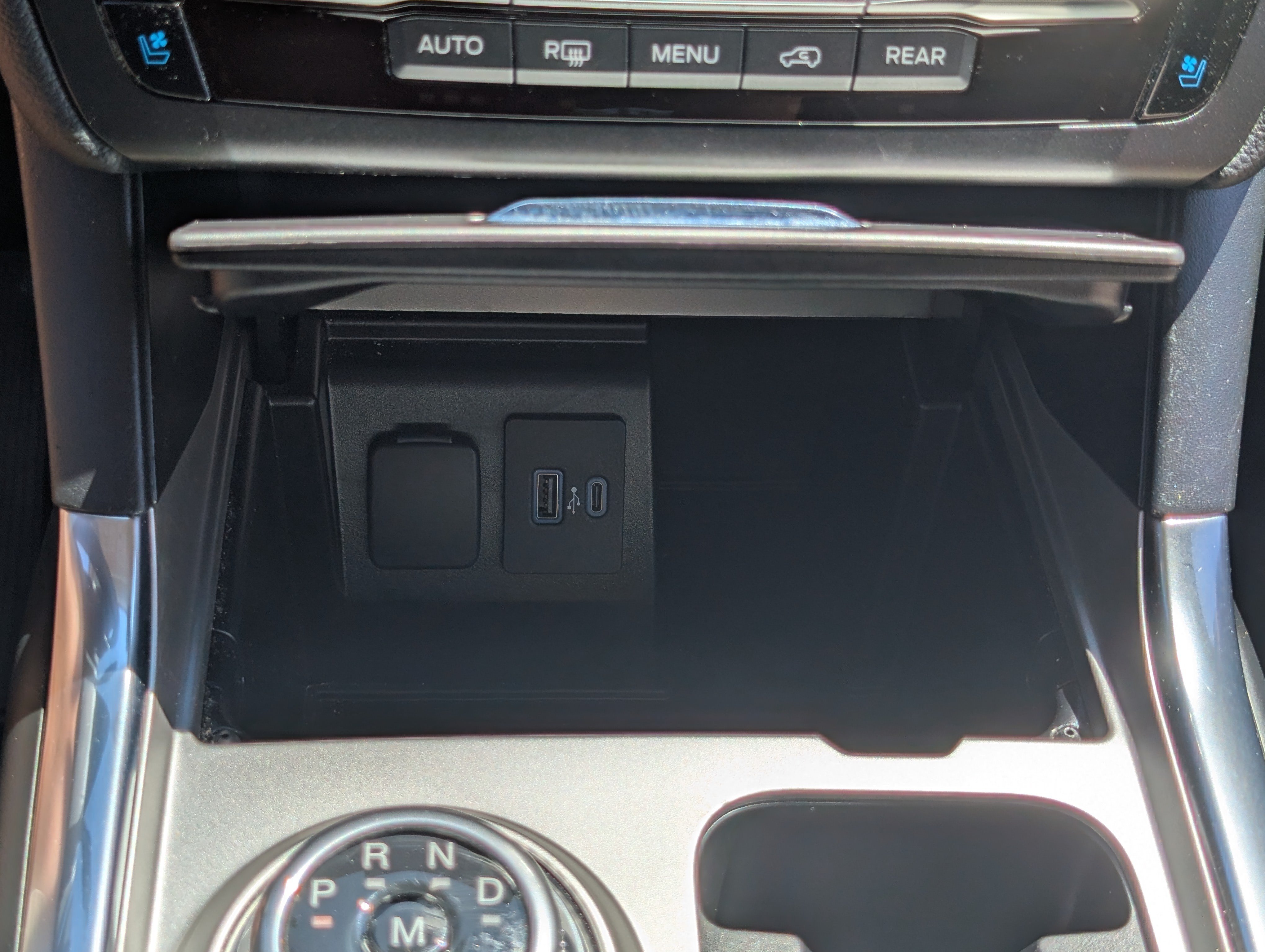 Certified 2020 Ford Explorer Limited AWD/4WD image 30