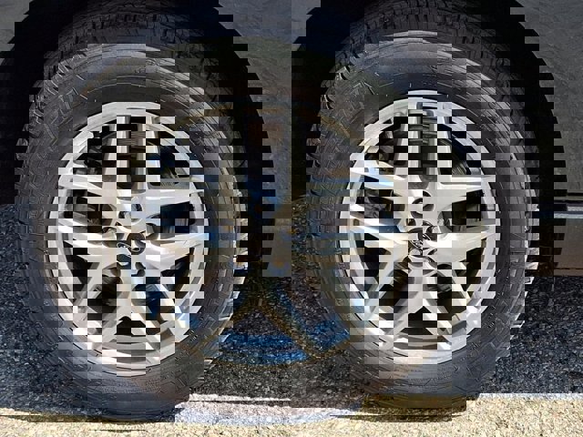 Certified 2024 Ford Edge SEL w/ Convenience Package image 28