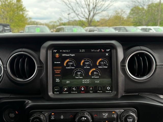 Used 2021 Jeep Wrangler Unlimited Sahara w/ Uconnect 4C Nav & Sound Group AWD/4WD image 30