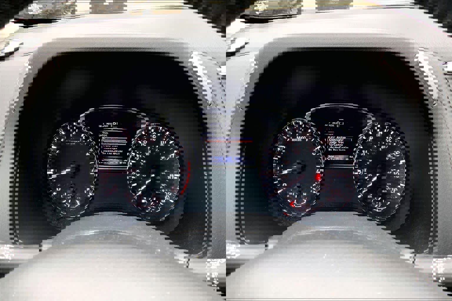 Used 2019 Nissan Pathfinder Platinum image 25