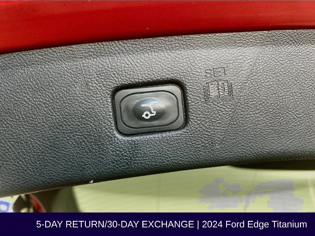 Certified 2024 Ford Edge Titanium w/ Equipment Group 301A AWD/4WD image 41