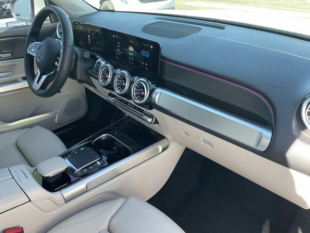 Used 2023 Mercedes-Benz EQB 300 4MATIC image 37