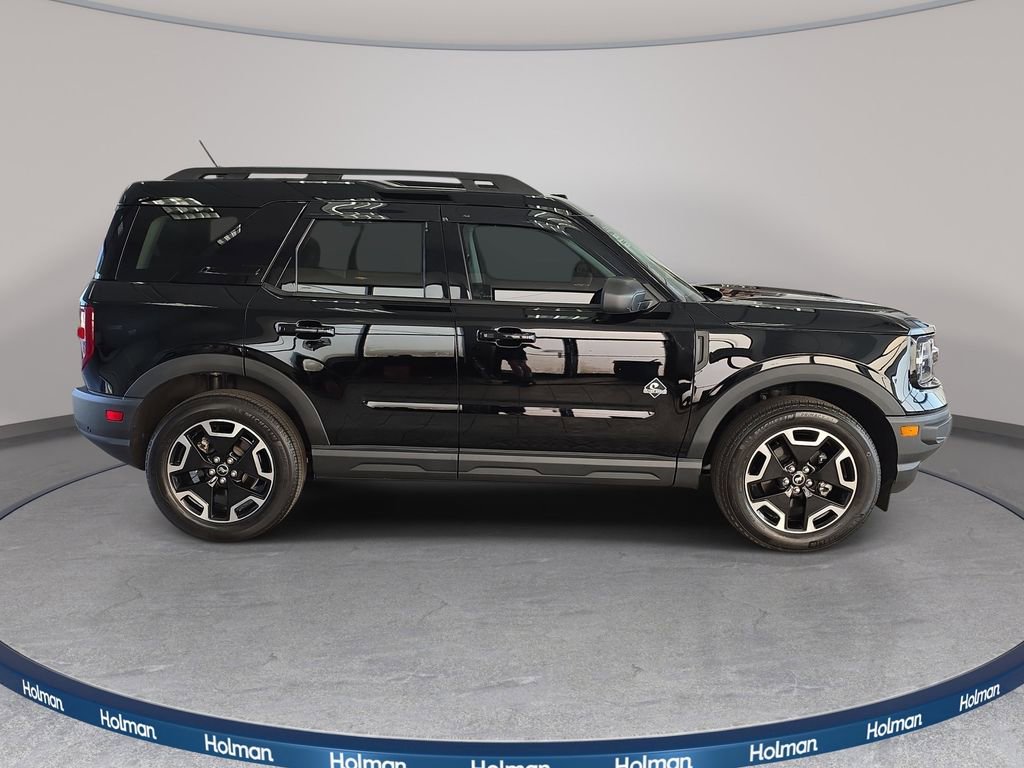 Certified 2023 Ford Bronco Sport Outer Banks AWD/4WD image 4