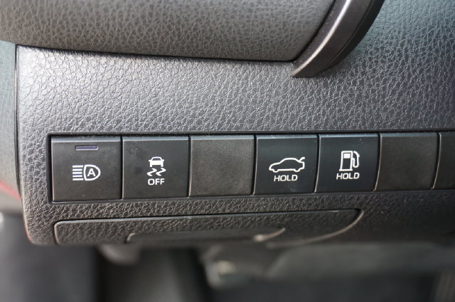 Used 2020 Toyota Camry LE FWD image 23