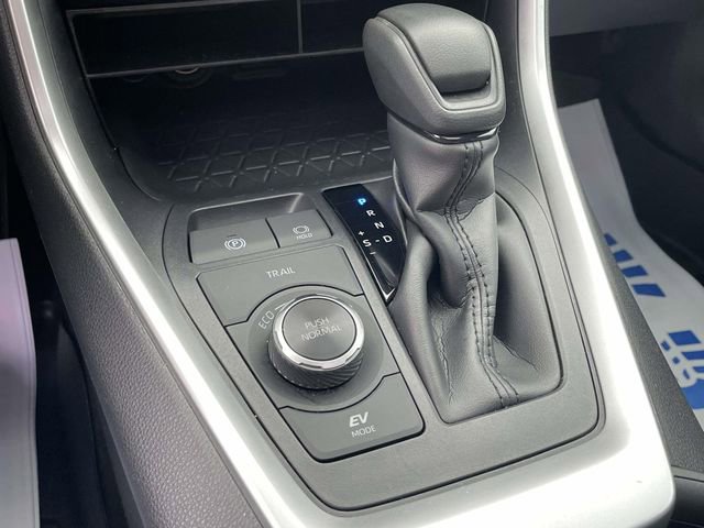 Used 2020 Toyota RAV4 XLE w/ Convenience Package image 30