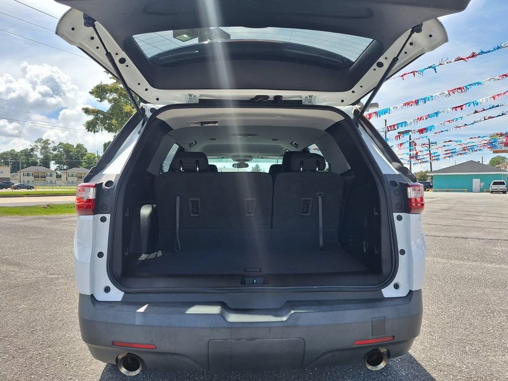 Used 2020 Chevrolet Traverse LS FWD image 24