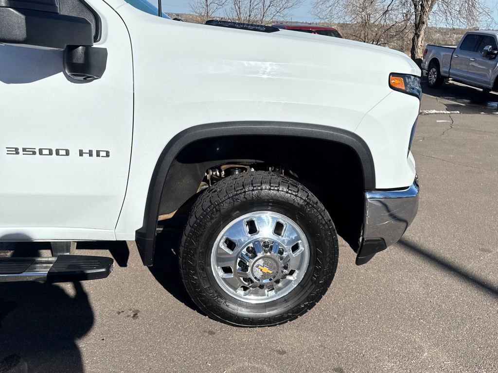 Used 2024 Chevrolet Silverado 3500 LTZ w/ LTZ Convenience Package image 31