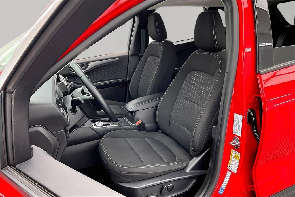 Certified 2024 Ford Escape Active w/ Cold Weather Package FWD image 25